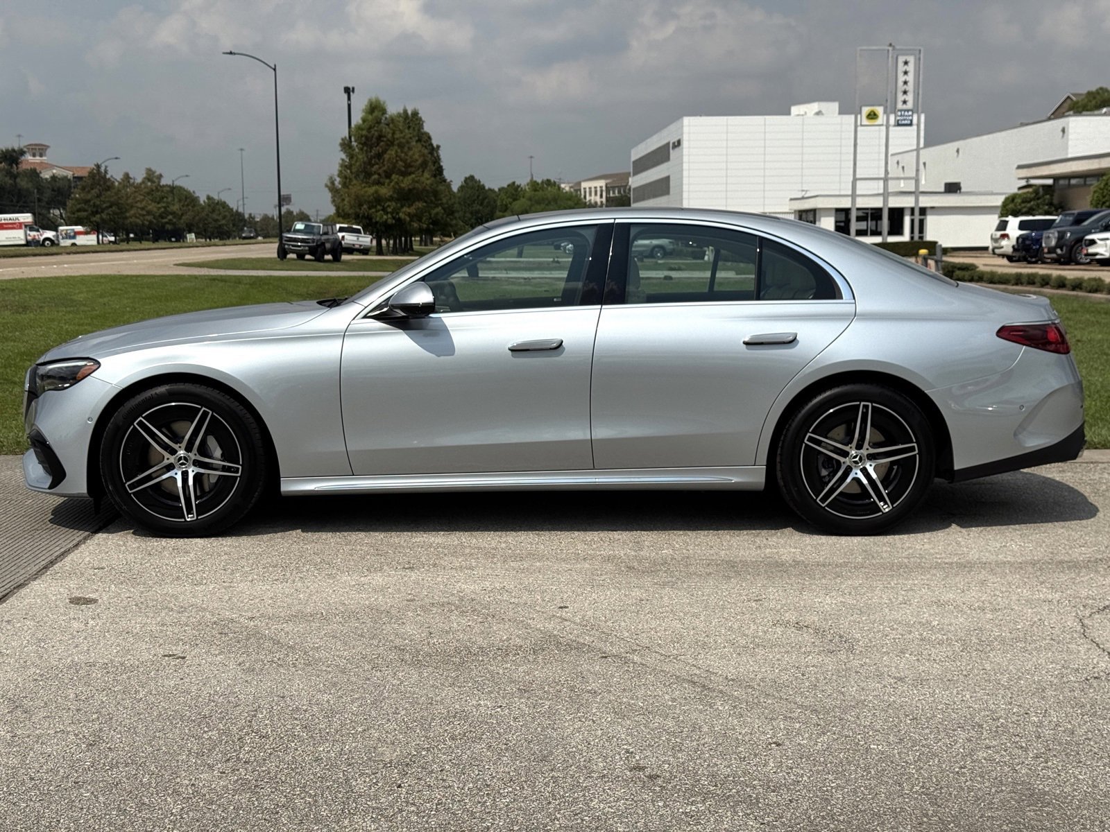 New 2026 Cirrus Silver Metallic Mercedes-Benz E 350 image 26