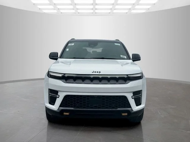 New 2026 Bright White Clear-Coat Exterior Paint Jeep Grand Wagoneer image 2