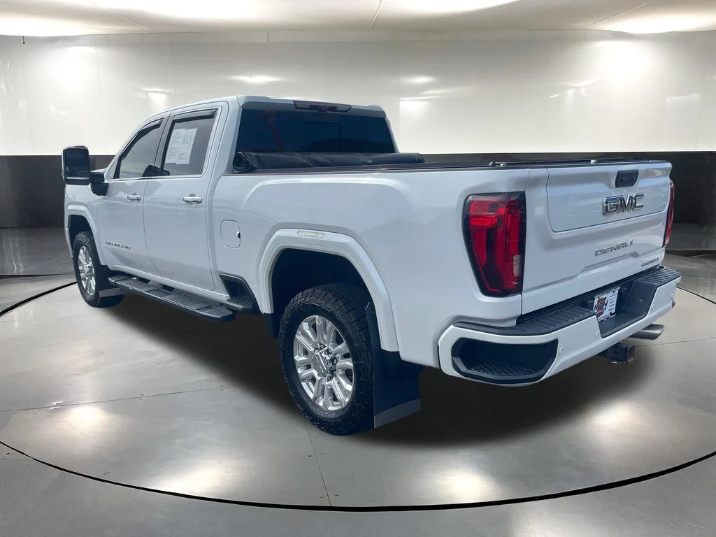 Used 2020 White GMC Denali image 6