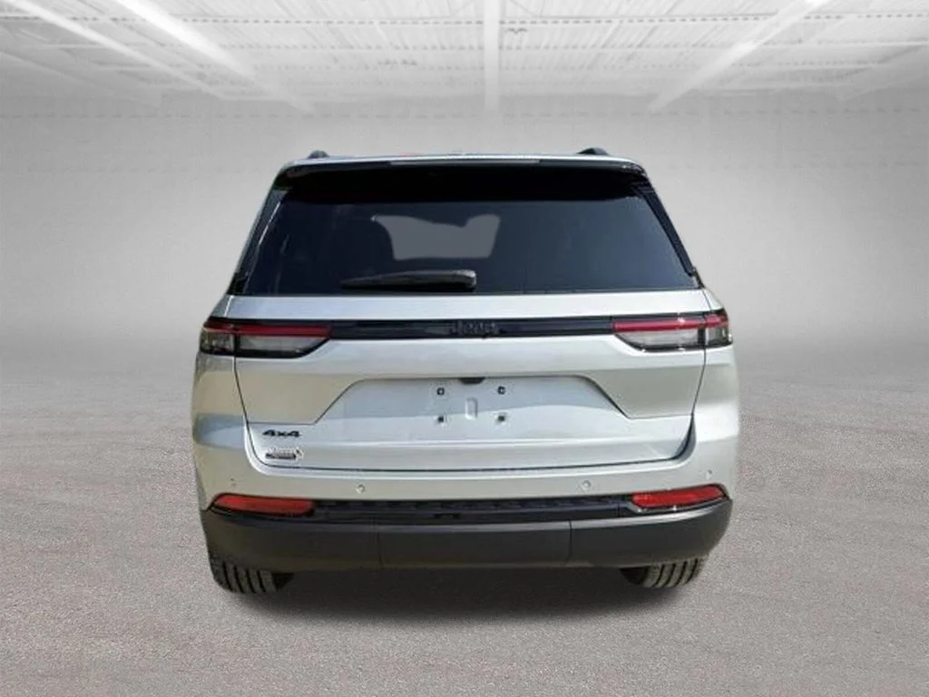 2025 Jeep Grand Cherokee Altitude - Photo 6