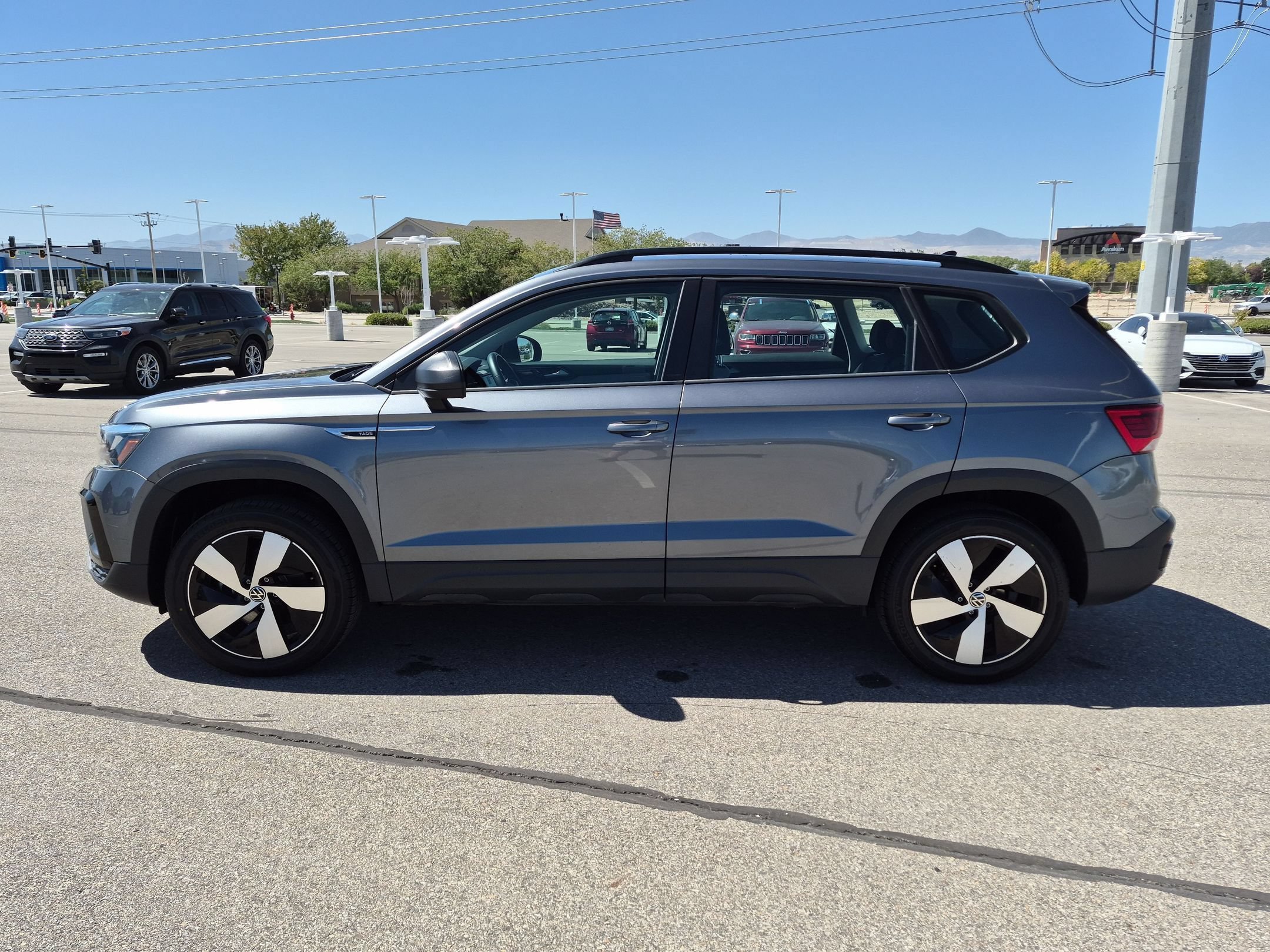 Used 2024 Platinum Gray Metallic Volkswagen S image 7