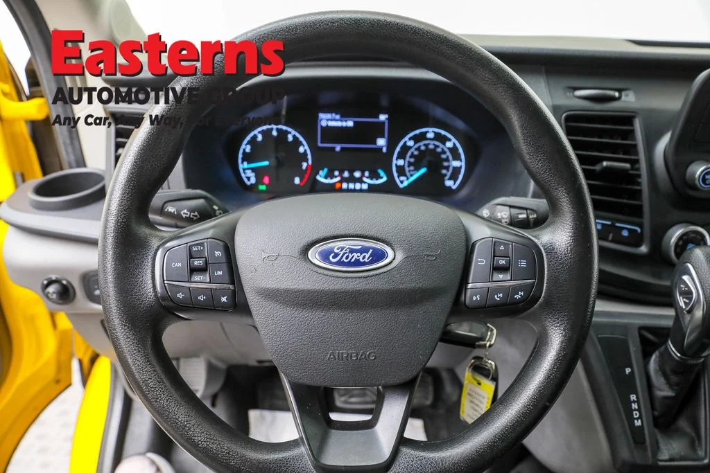 Used 2021 Yellow Ford Base image 10
