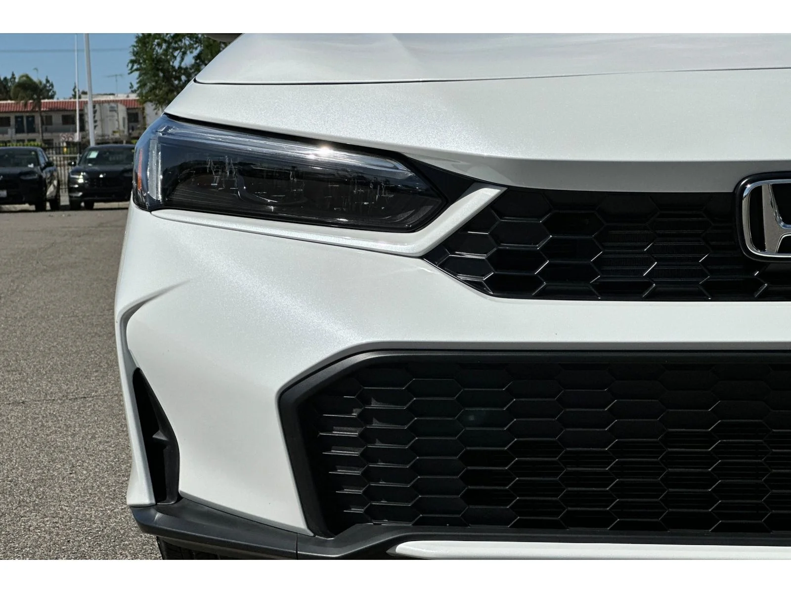 Used 2026 Platinum White Pearl Honda Sport image 45