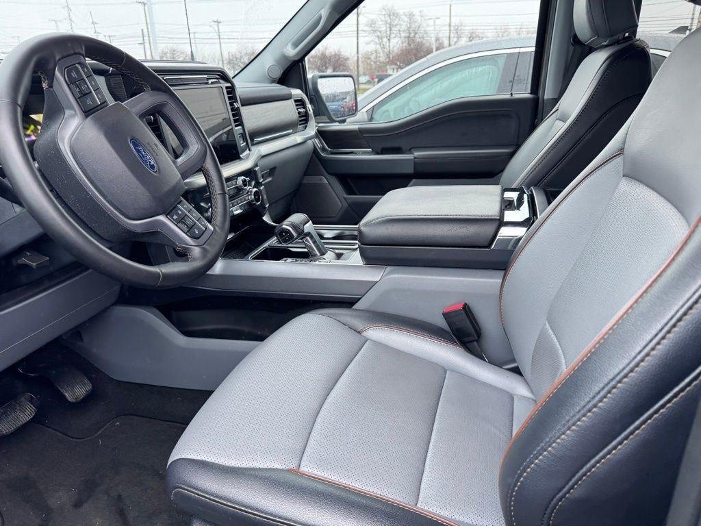 Used 2025 Gray Ford LARIAT image 7