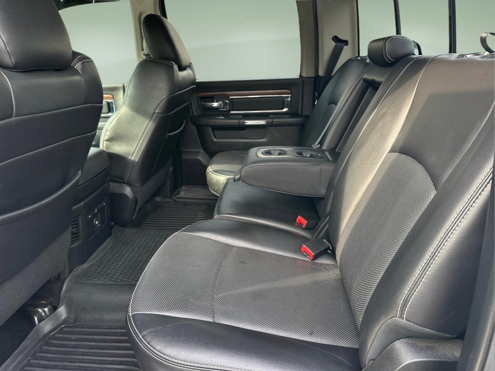 Used 2016 Bright White Clearcoat Ram Laramie image 18