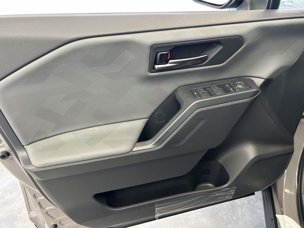 Used 2026  Toyota Woodland image 17