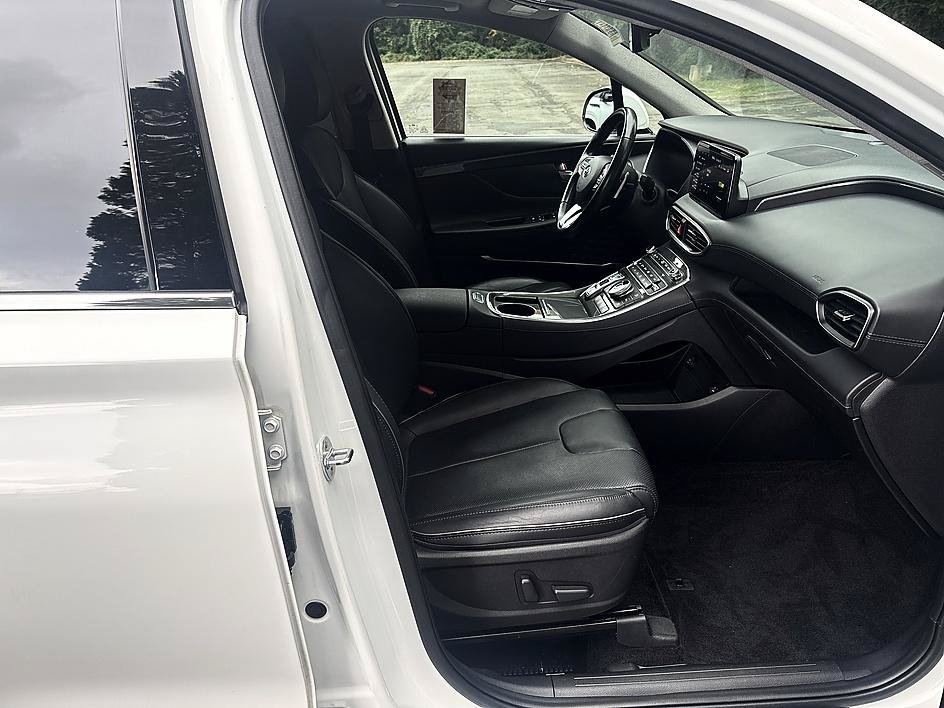 Used 2023 Serenity White Pearl Hyundai Limited image 21