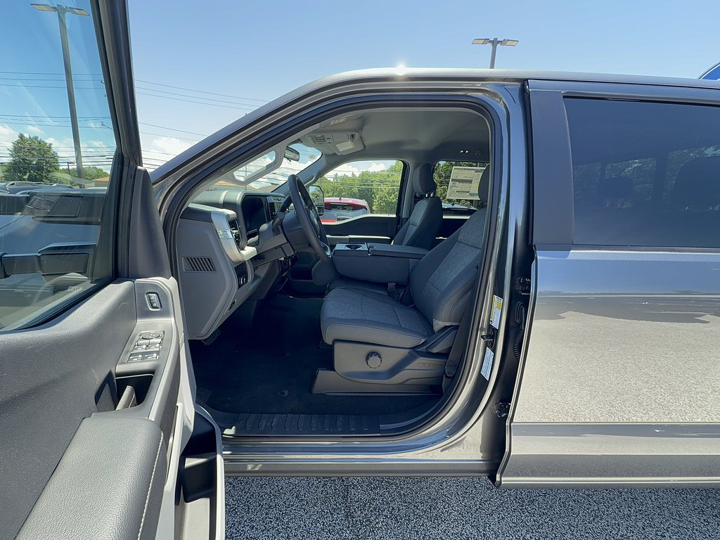 New 2026 Carbonized Gray Metallic Ford F-250® XL image 11