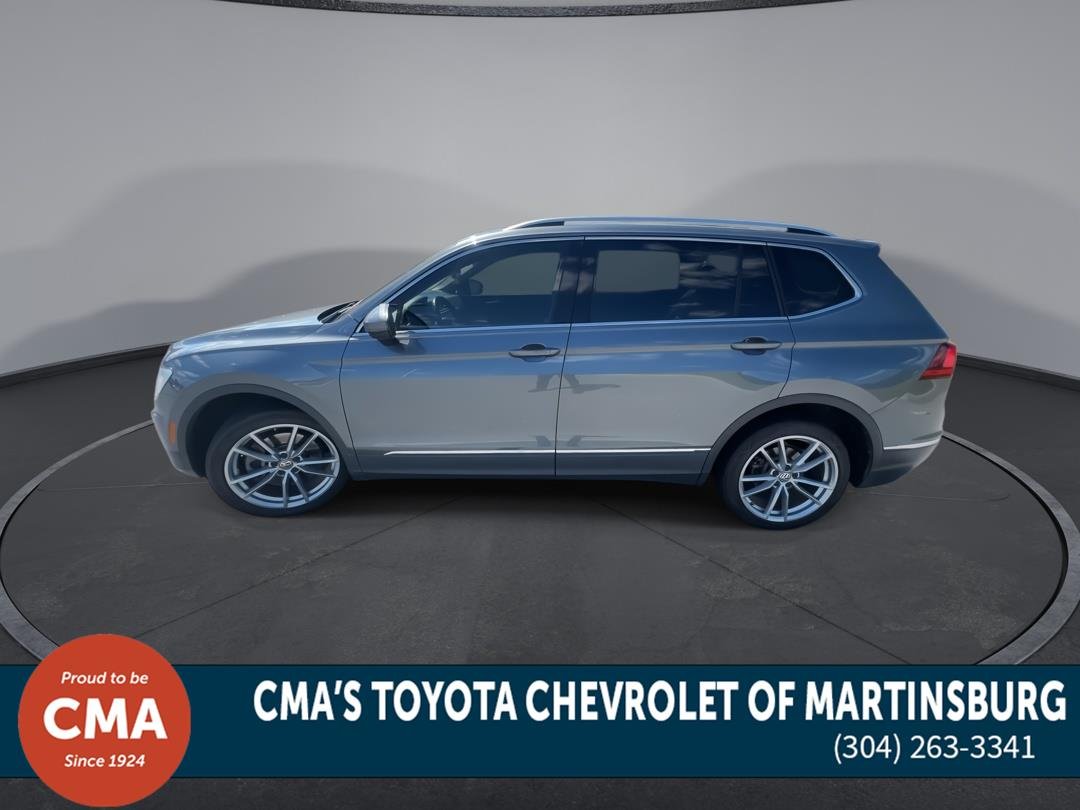 Used 2019 Platinum Gray Metallic Volkswagen SE image 5