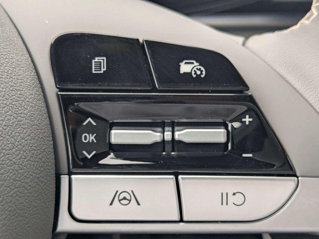New 2026 White Hyundai SEL Sport image 25