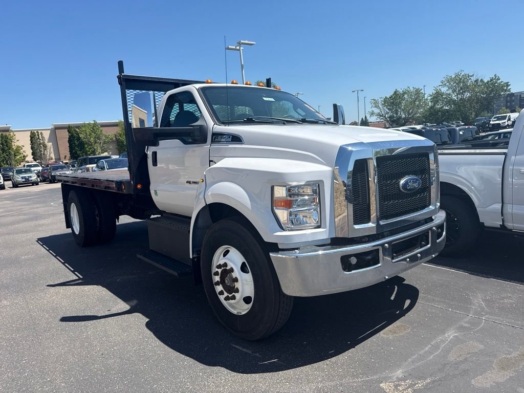 Used 2022 White Ford Base image 16