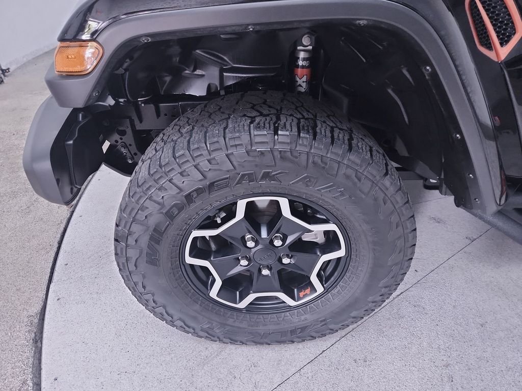 Used 2022 Black Jeep Rubicon image 10
