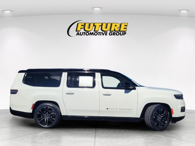 Used 2024 White Jeep Series II image 3