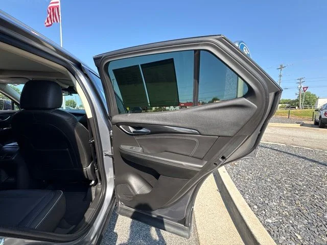 Used 2021  Buick Essence image 22