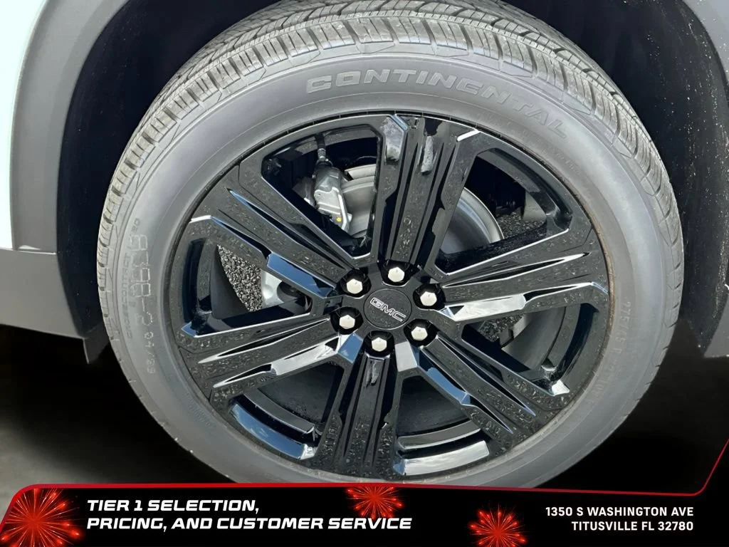 New 2026 Glacier White Tricoat GMC Elevation image 45