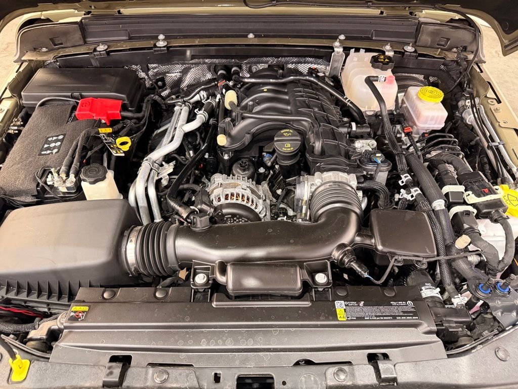 Used 2025 41 Jeep Rubicon image 6