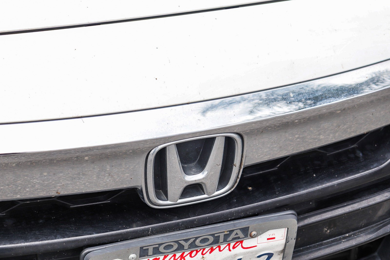 Used 2020 Platinum White Pearl Honda LX image 4