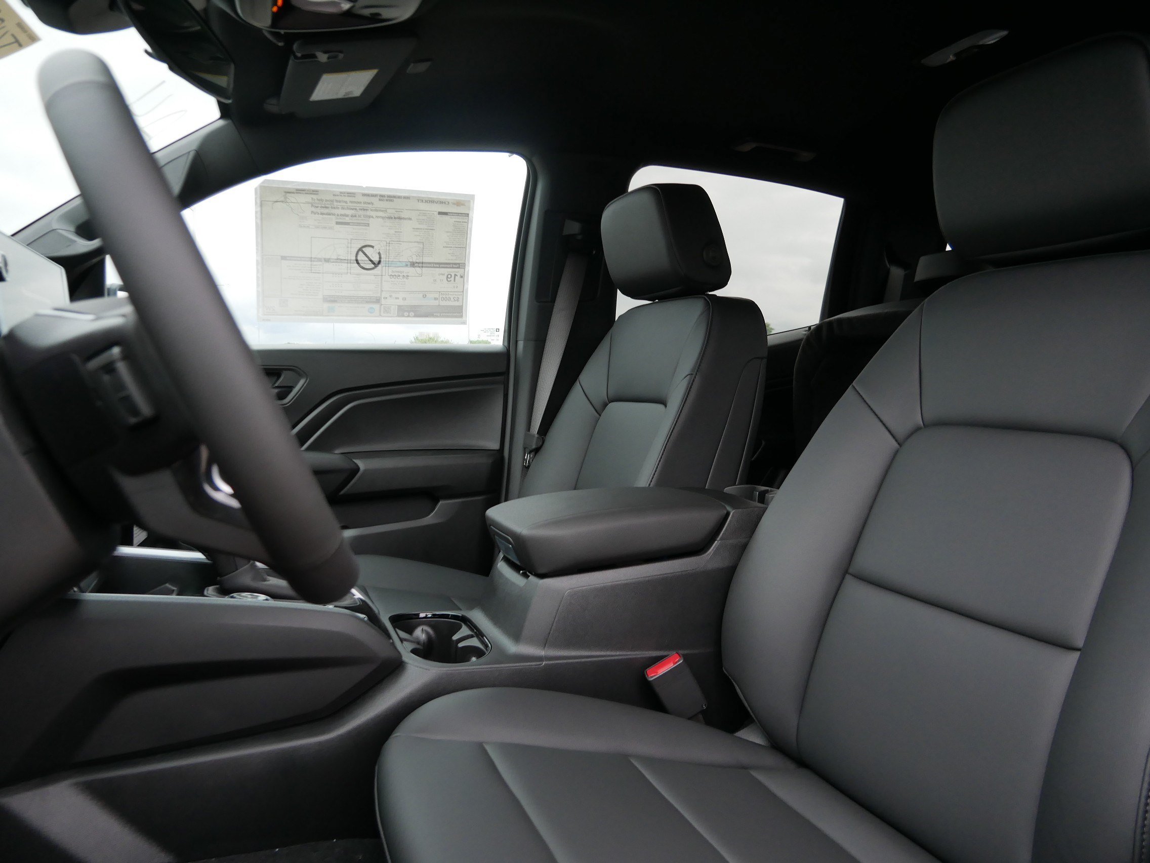 2026 Chevrolet Colorado Trail Boss - Photo 4
