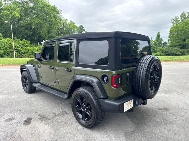 Used 2022 Green Jeep Unlimited Sport Altitude image 5