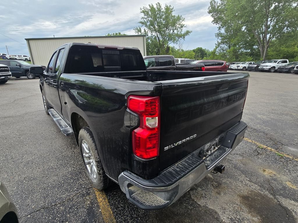 Used 2020 Black Chevrolet LT image 5
