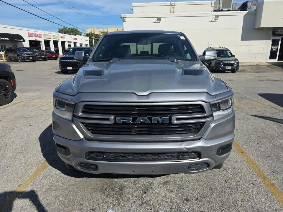 Used 2022 Silver Ram Laramie image 2