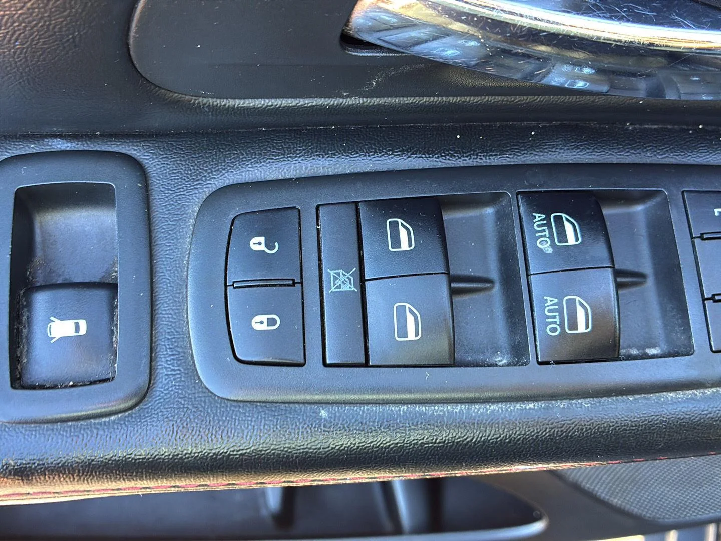 Used 2018 Black Onyx Crystal Pearlcoat Dodge GT image 18