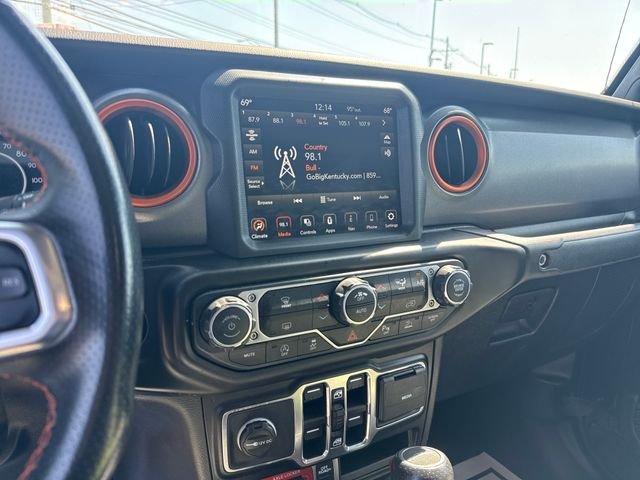 Used 2021 Black Jeep Mojave image 18