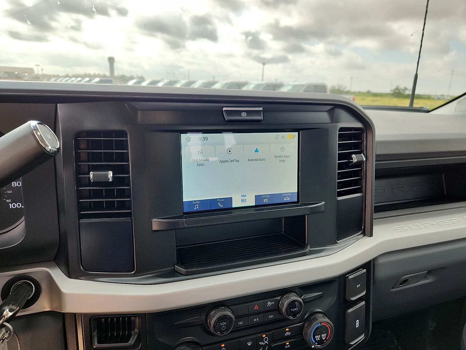 New 2026 Oxford White Ford F-250® XL image 24