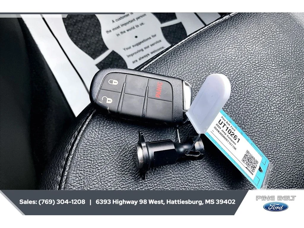 Used 2024 BLUE Jeep Trailhawk image 9