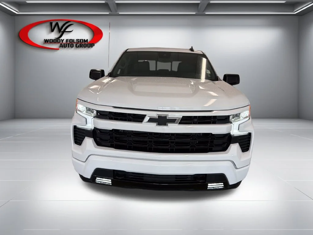 New 2026 Summit White Chevrolet RST image 2
