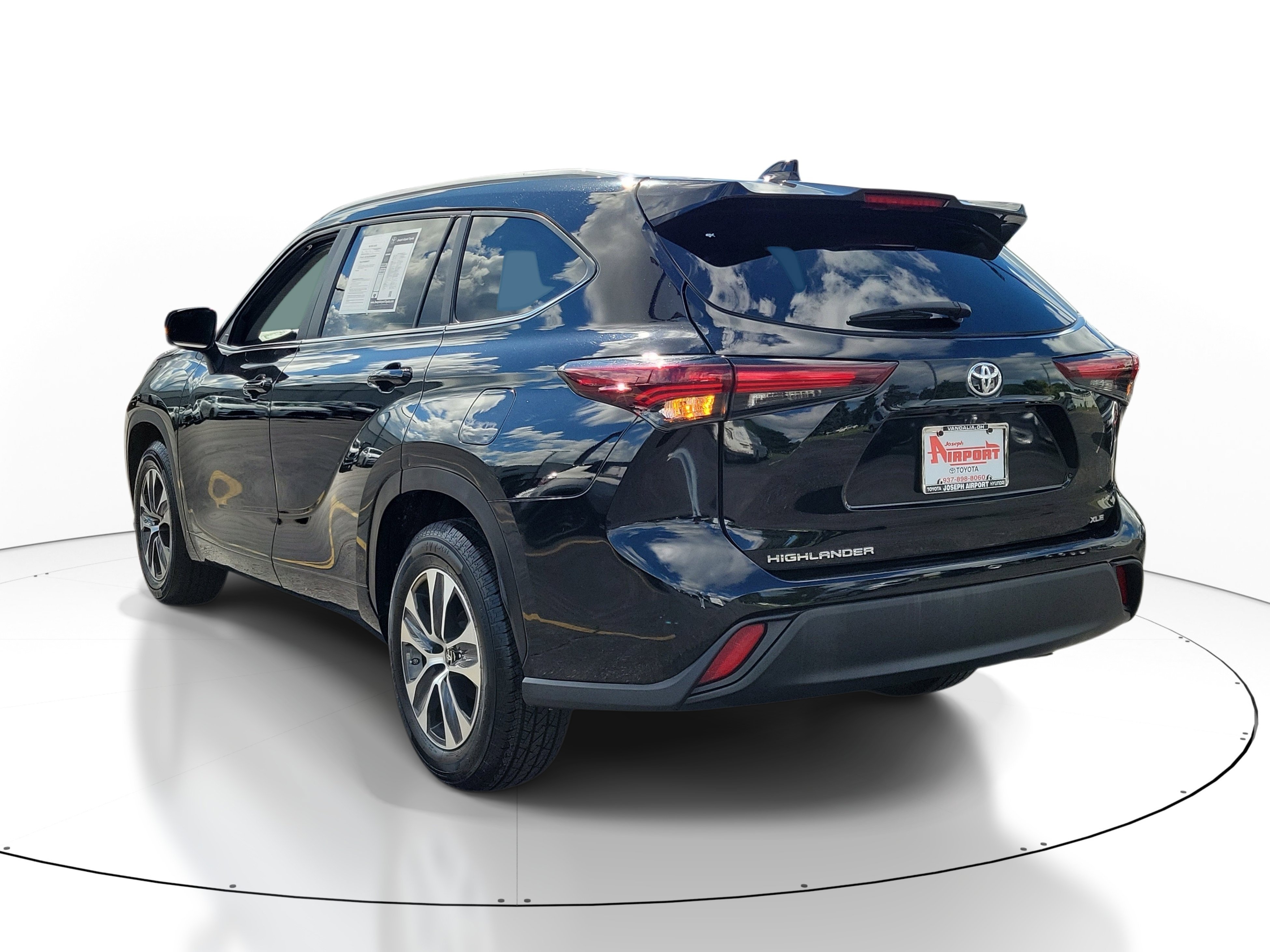 Used 2024 Midnight Black Metallic Toyota XLE image 7