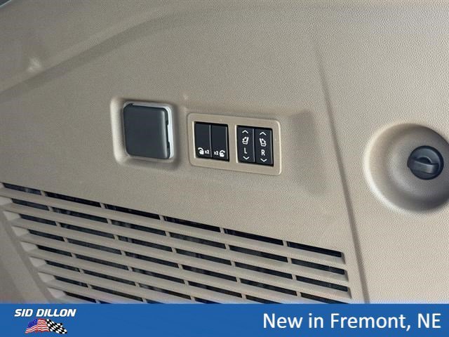 2026 GMC Yukon XL Denali - Photo 6