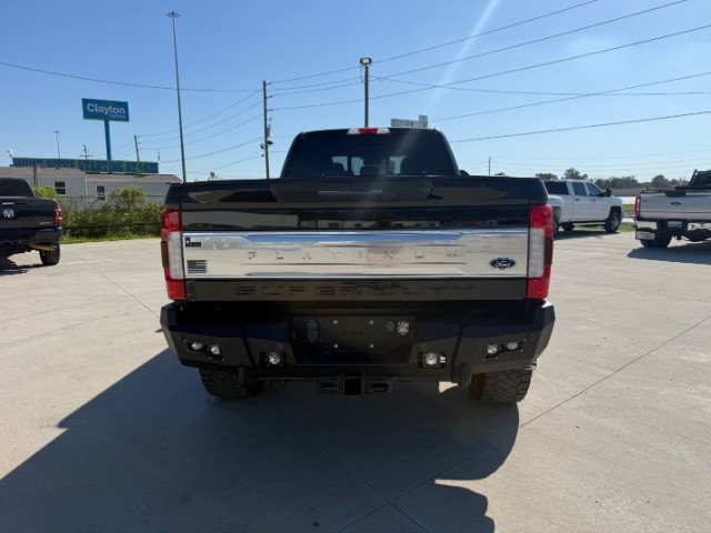 Used 2017 Black Ford Platinum image 4