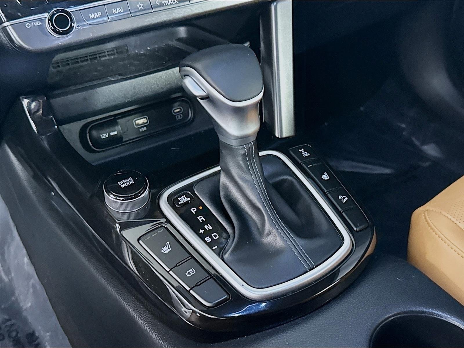 Used 2024 Fusion Black Kia SX image 18