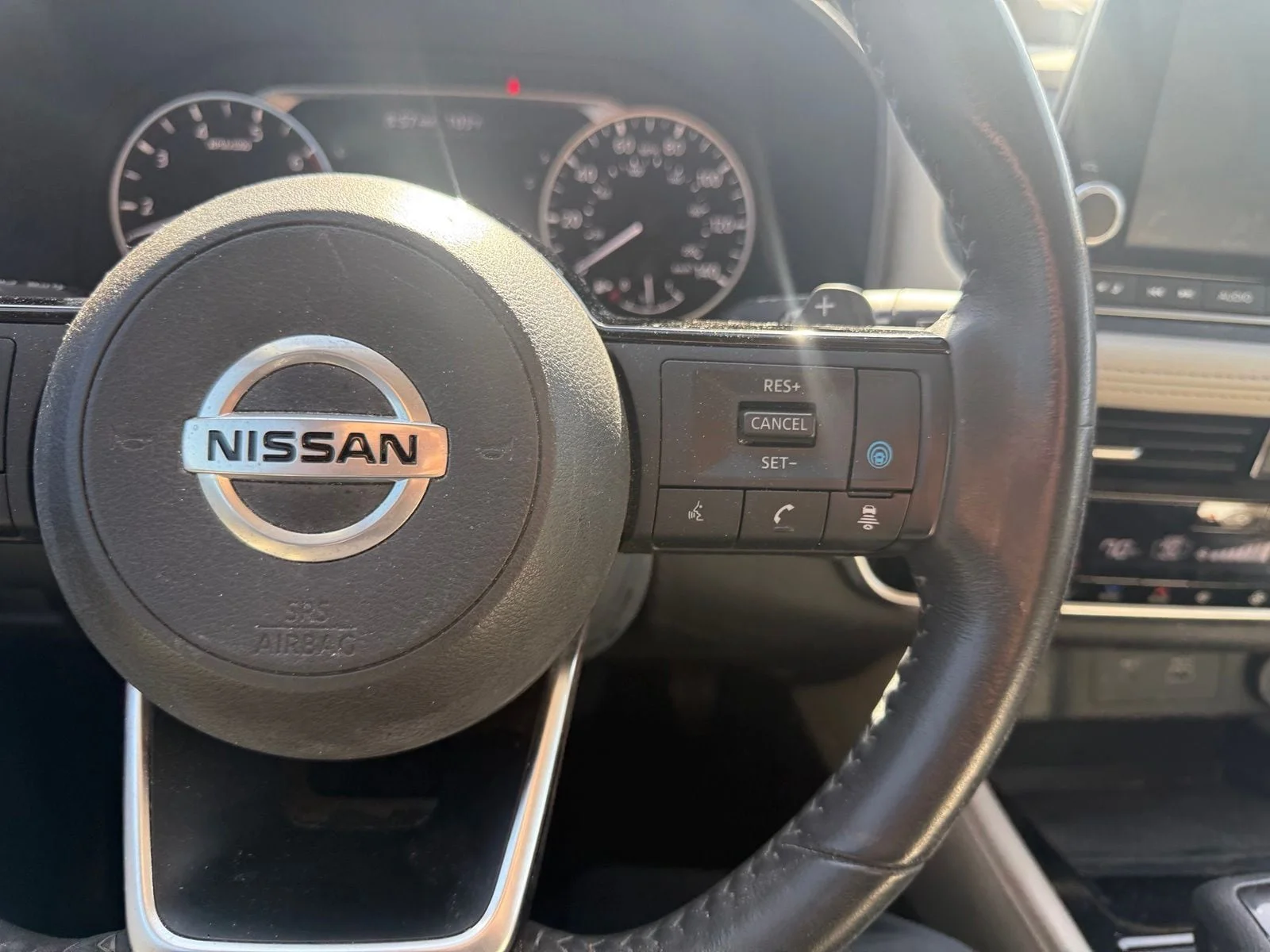 Used 2021 Scarlet Ember Tintcoat Nissan SL image 19