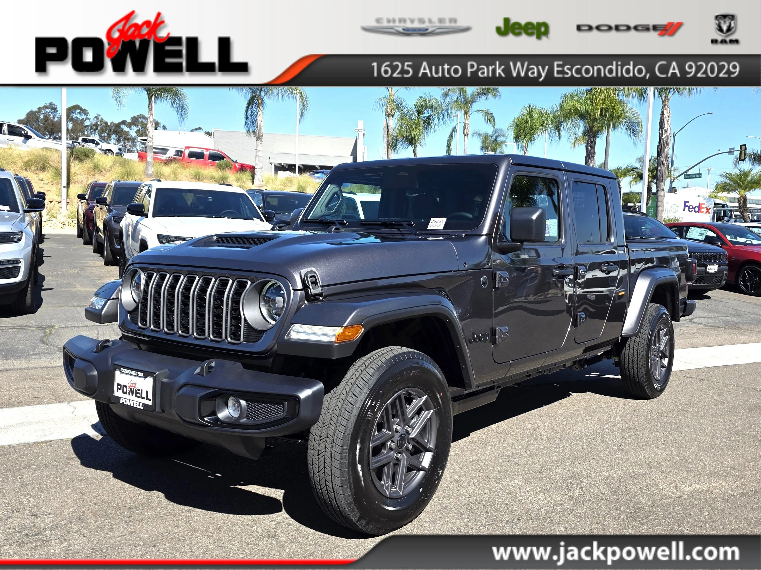 2026 Jeep Gladiator Sport S Auto's photo