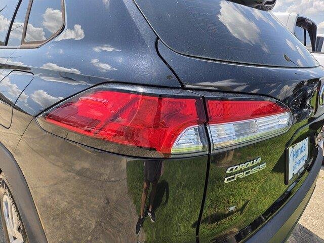 Used 2022 Jet Black Toyota L image 26