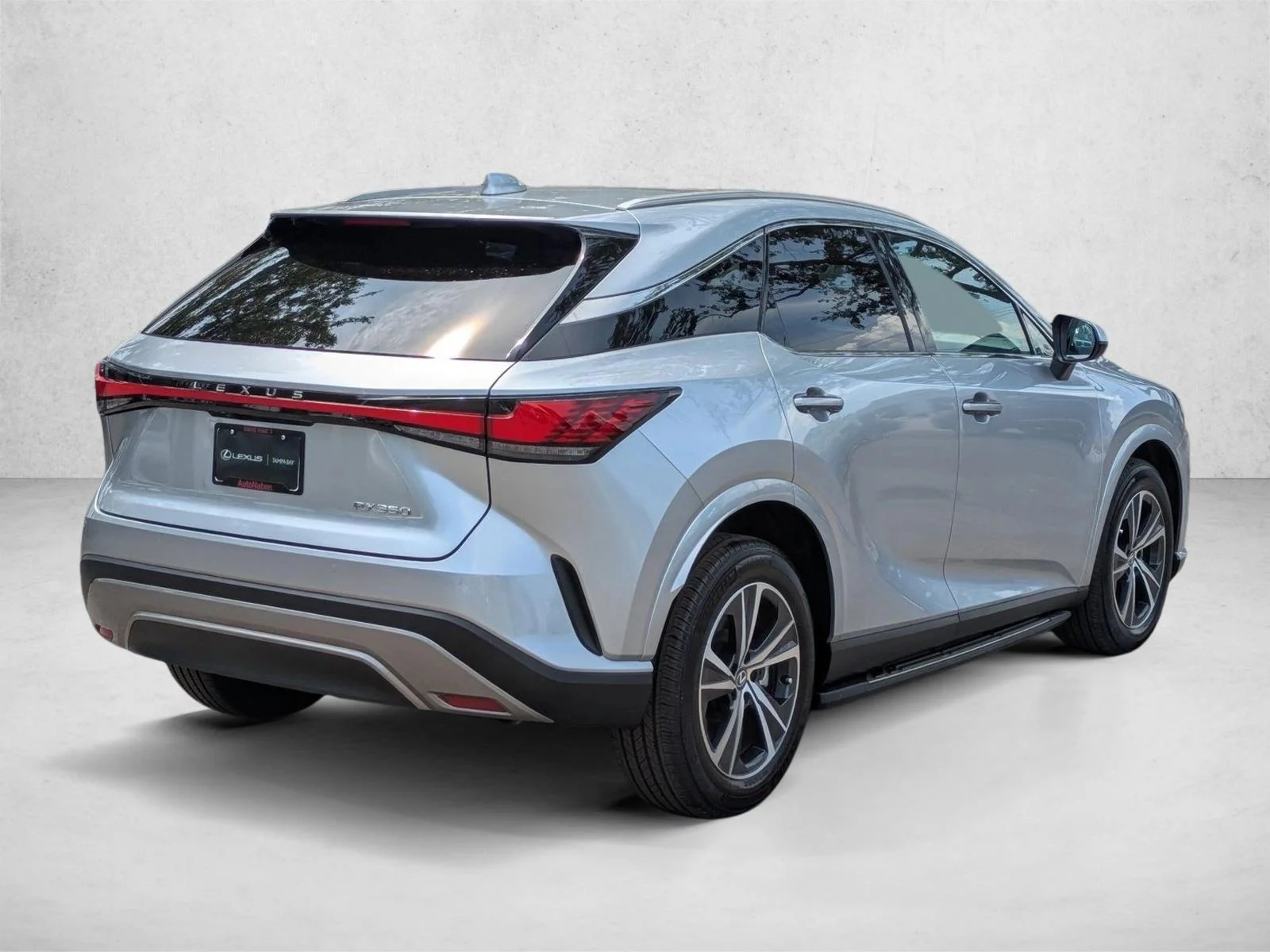 Certified Used 2025 Iridium Lexus RX 350 Premium image 5