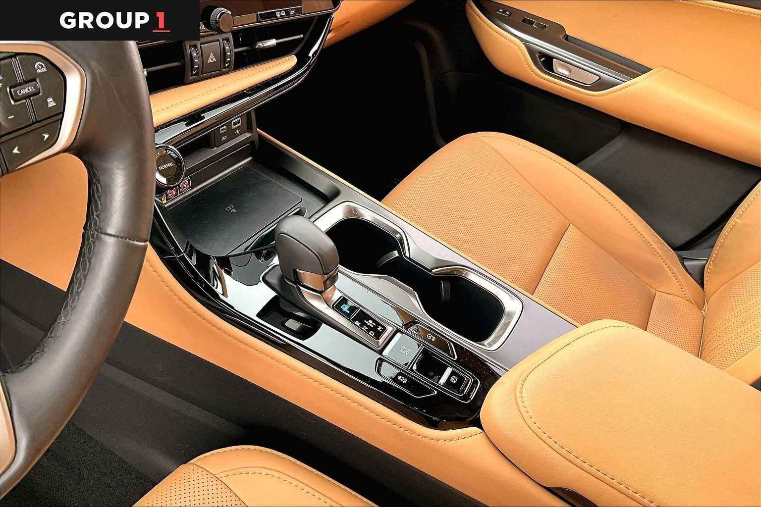 Used 2025 Atomic Silver Lexus Premium image 14