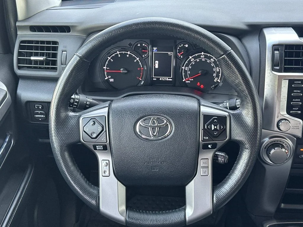 Used 2024  Toyota SR5 Premium image 19