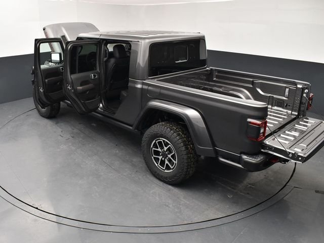 New 2026 Granite Crystal Metallic Clear-Coat Exterior Paint Jeep Rubicon X image 27