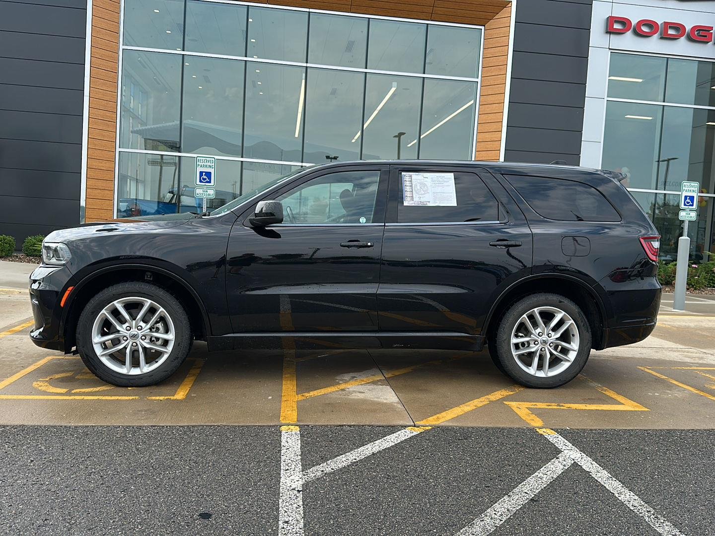 Used 2023 Dodge Durango GT with VIN 1C4RDJDG8PC556378 for sale in Kansas City