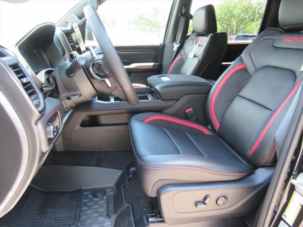 New 2026 Diamond Black Crystal Pearl-Coat Exterior Paint RAM RHO image 21