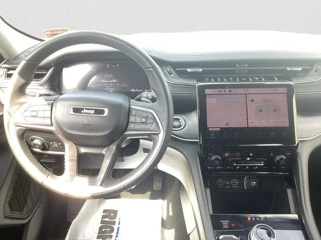 Certified Used 2023 Velvet Jeep Limited image 10