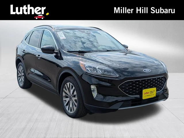 2022 Ford Escape Titanium
