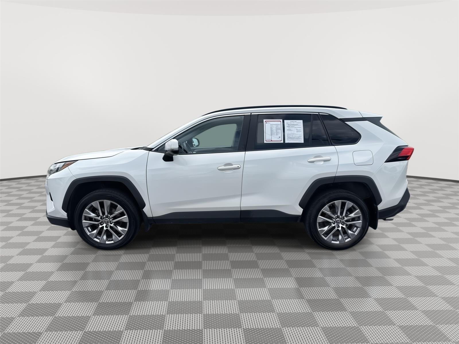 Certified Used 2022 Blizzard Pearl Toyota XLE Premium image 11