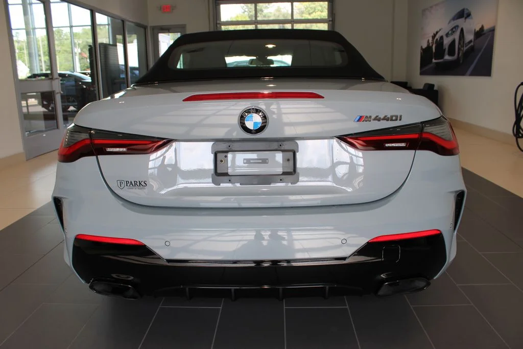 Used 2024 Gray BMW M440i image 32