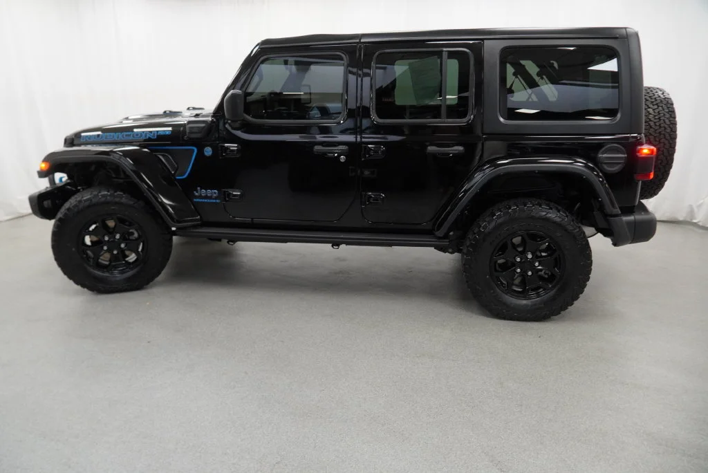 Used 2023 Black Jeep Rubicon 20th Anniversary Edition 4xe image 6