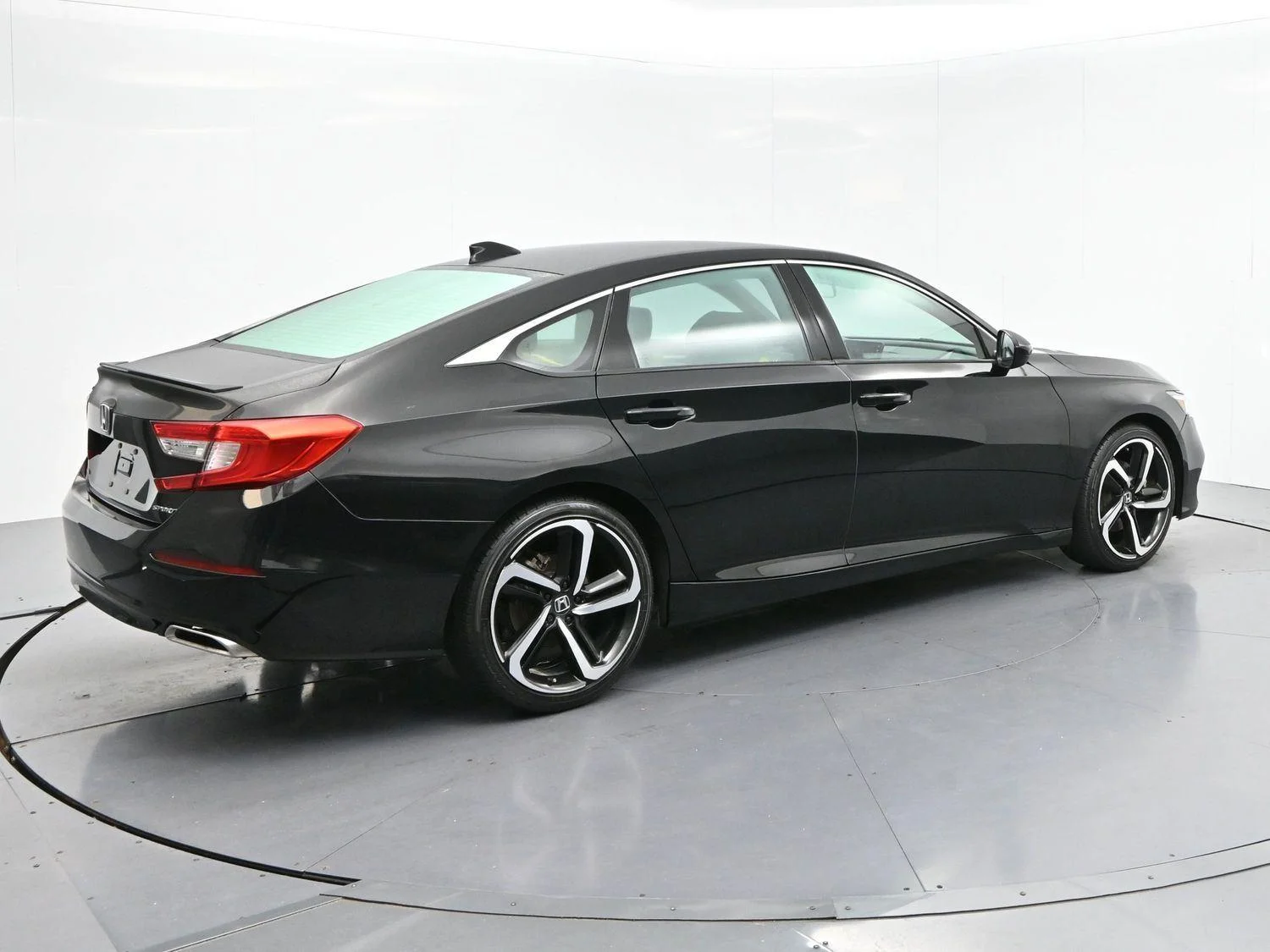 Used 2018 Crystal Black Pearl Honda Sport 1.5T image 7