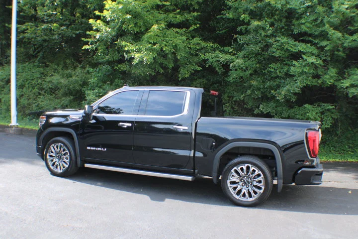 Certified Used 2025 Onyx Black GMC Denali Ultimate image 3